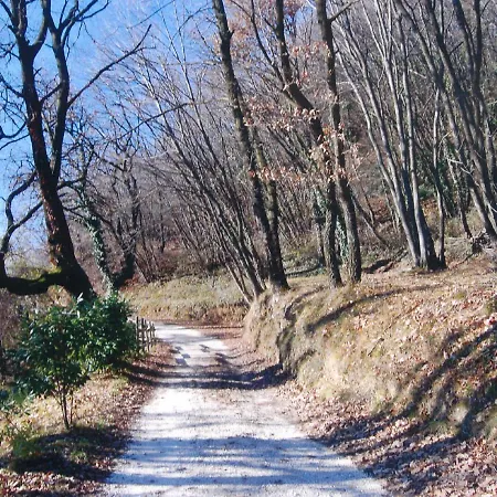 住宿加早餐酒店 La Fiocchina - Magic Place - & In Garda - Countryside Farmhouse, Inside The Middle Of The *