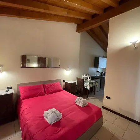 La Fiocchina - Magic Place - & In Garda - Countryside Farmhouse, Inside The Middle Of The *