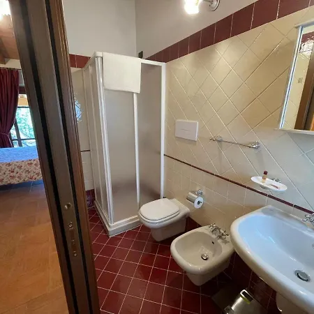 La Fiocchina - Magic Place - & In Garda - Countryside Farmhouse, Inside The Middle Of The *