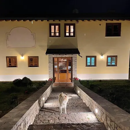 La Fiocchina - Magic Place - & In Garda - Countryside Farmhouse, Inside The Middle Of The